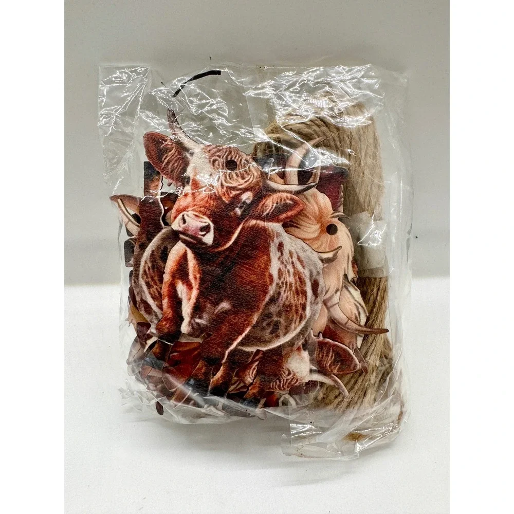Highland Cow Wooden Ornaments Set Farmhouse Cattle Decor Jute Twine Garland 20pc
